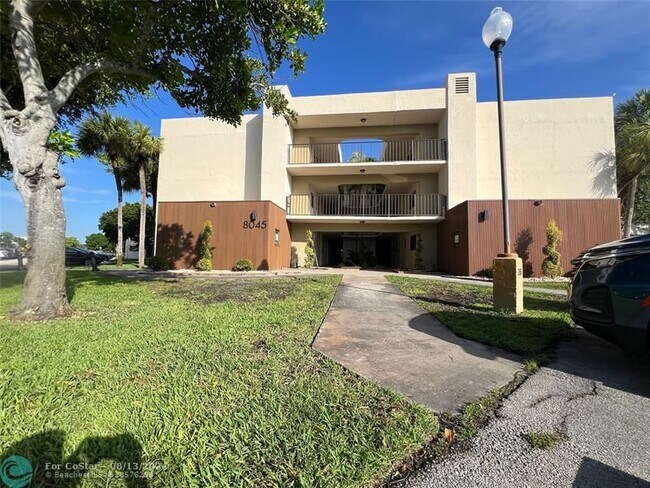 Building Photo - 8045 SW 107th Ave