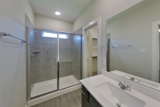 Building Photo - 2414 Cohorn Trl