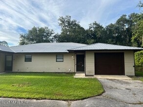 Building Photo - 902 Epperson Ln