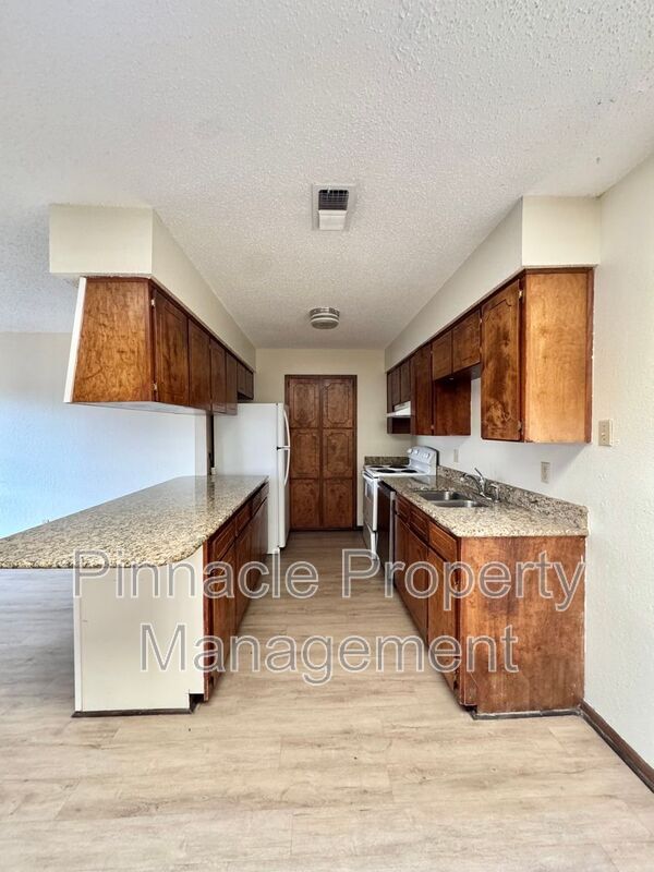 Building Photo - 3814 Wild Rye Trail