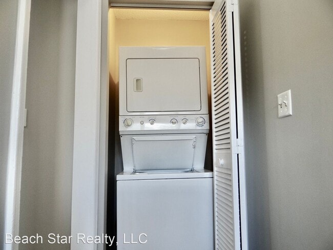 Building Photo - 2 br, 2 bath House - 200 Deercreek Road Un...