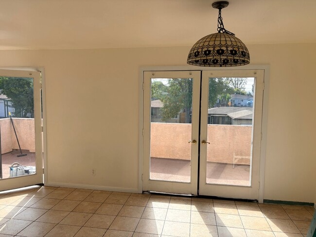 Building Photo - 6052 Horton Dr