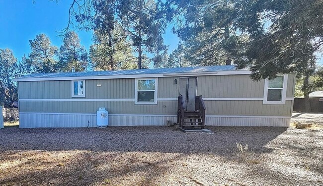 Building Photo - 1001 E Owens