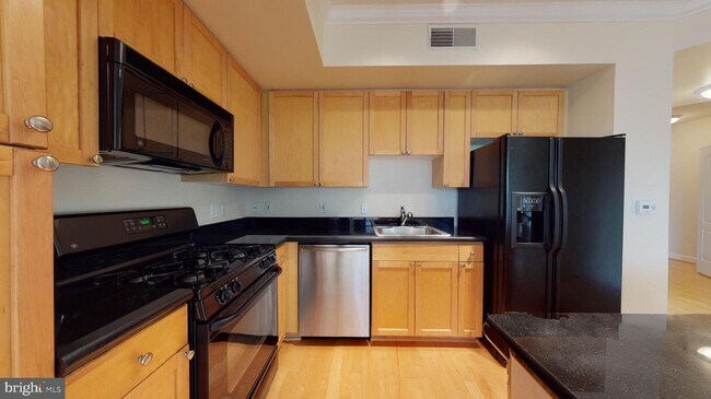 Building Photo - 1441 Rhode Island Ave NW