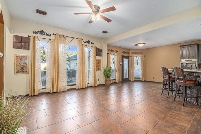 Building Photo - 4508 Biscayne Bend Ln