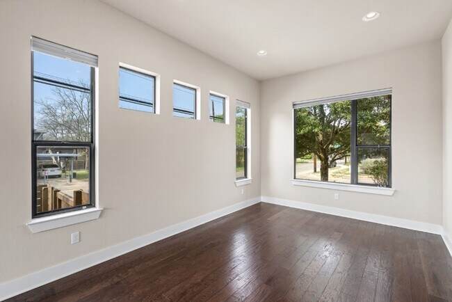 Building Photo - 917 Freewater Ln, Austin, Texas 78704