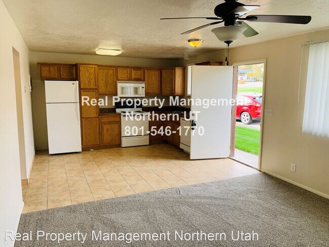 Building Photo - 3 br, 1 bath House - 516 Mac Lane