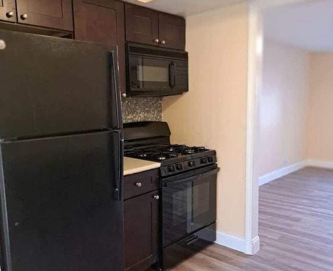 Foto del edificio - 2015 Berkshire Cir