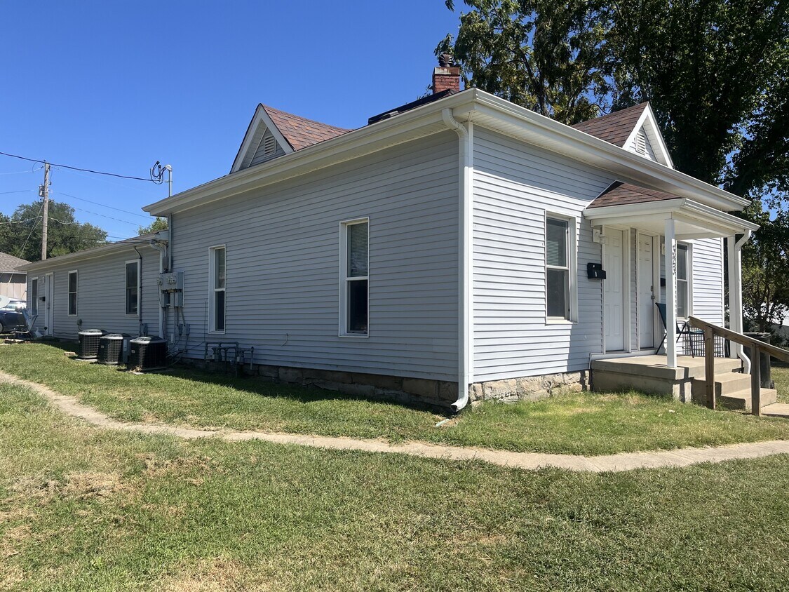 Foto del edificio - 323 W King St