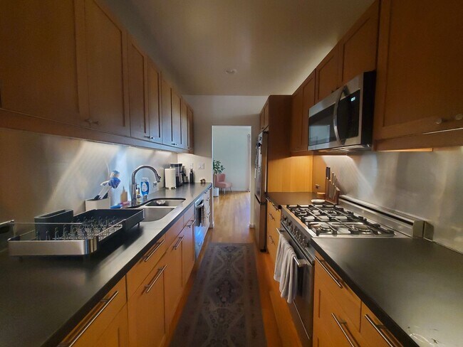 Foto del edificio - 2133 Filbert St