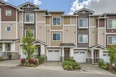 Primary Photo - Modern Furnished Townhome in Prime Kent Lo...