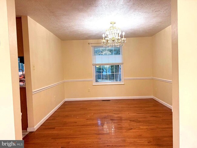Foto del edificio - 10434 Calumet Grove Dr