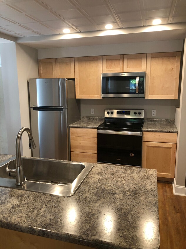 Photo - 79 Spruce St (Burlington, VT)