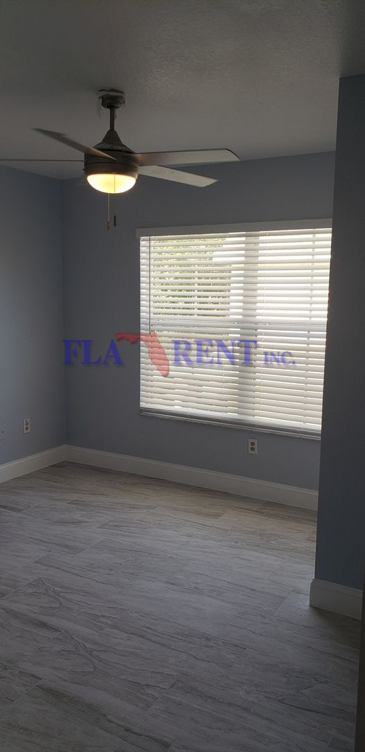 Foto del edificio - 4 BR / 3 FULL BATH (INCLUDES 2 MASTERS) 2 STORY (NEAR DISNEY!) GATED COMMUNITY WITH COMMUNITY POO...