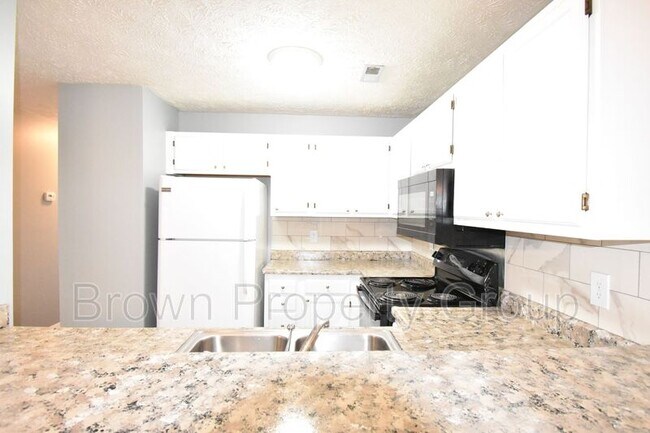 Foto del edificio - 1909 Tryon Dr