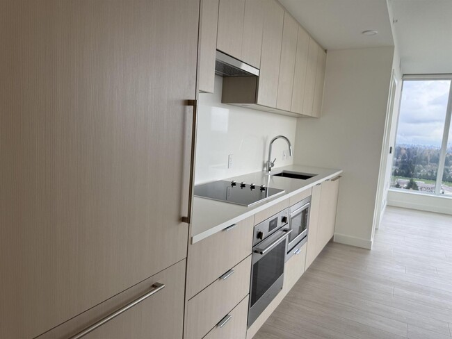 Building Photo - 13675-1107A 107A Ave