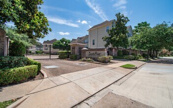 Building Photo - 3001 Murworth Dr