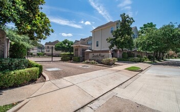 Building Photo - 3001 Murworth Dr