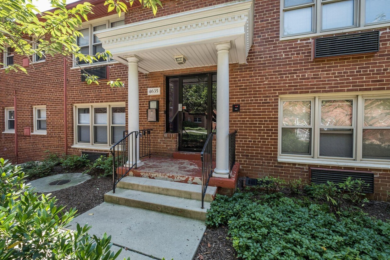4635 20th Rd N, Arlington, VA 22207 House Rental in Arlington, VA
