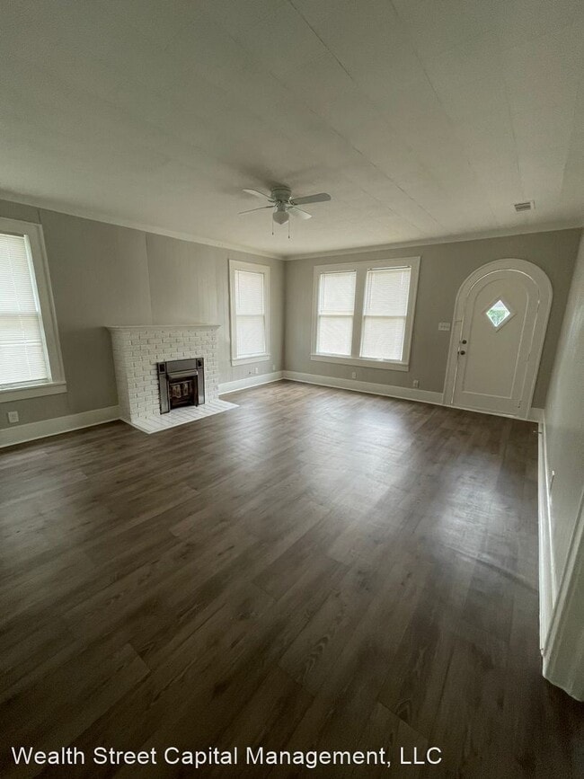 Building Photo - 2 br, 1 bath House - 2530 Laurel St