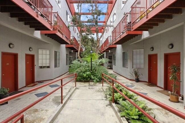 Foto del edificio - 958 28th St