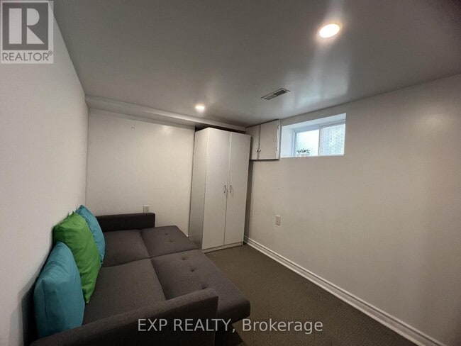 Building Photo - BSMT - 4424 SIXTH AVENUE