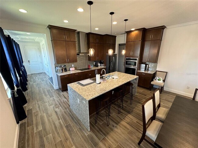 Foto del edificio - 8106 Mabury Ln