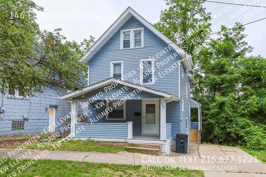 Woodwork!! House Rental in Akron, OH