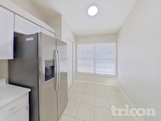 Foto del edificio - 3109 Camphor Dr