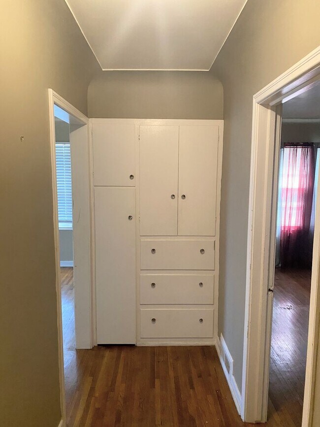 Foto del edificio - 707 N Adams St