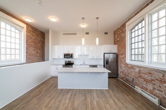 Building Photo - 56 Claymoss Rd