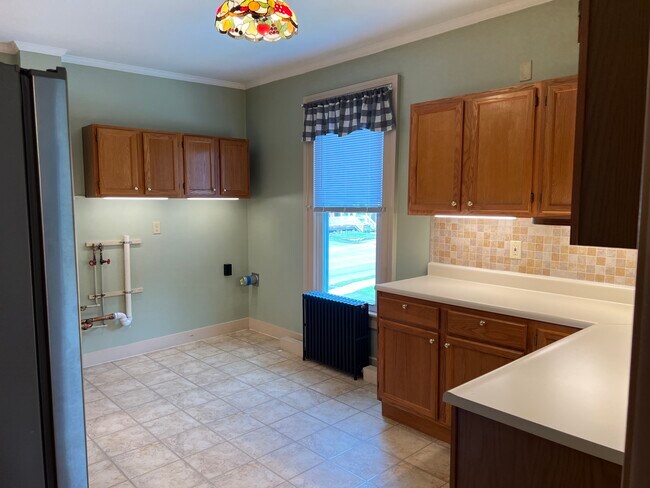 Foto del edificio - 121 Saratoga Ave