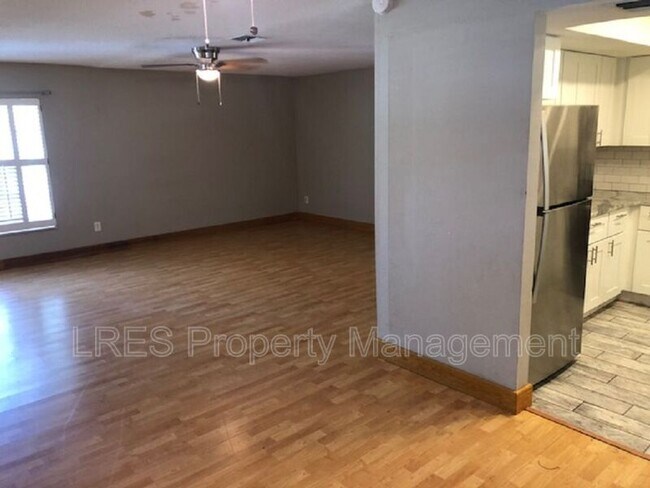 Foto del edificio - 1031 Columbia Ave