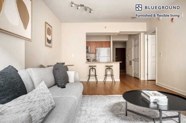 Foto del edificio - 2400 M St NW
