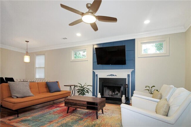 Foto del edificio - 2666 W Main St NW