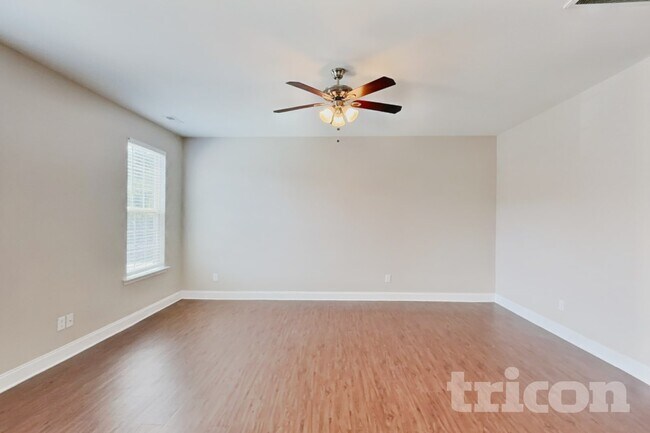 Foto del edificio - 163 Green Willow Dr