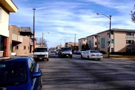 Foto del edificio 2 - 7032 W Belmont Ave