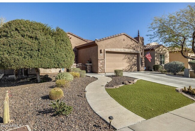 Foto del edificio - 3 BEDROOMS PLUS DEN IN STETSON VALLEY IN PHOENIX