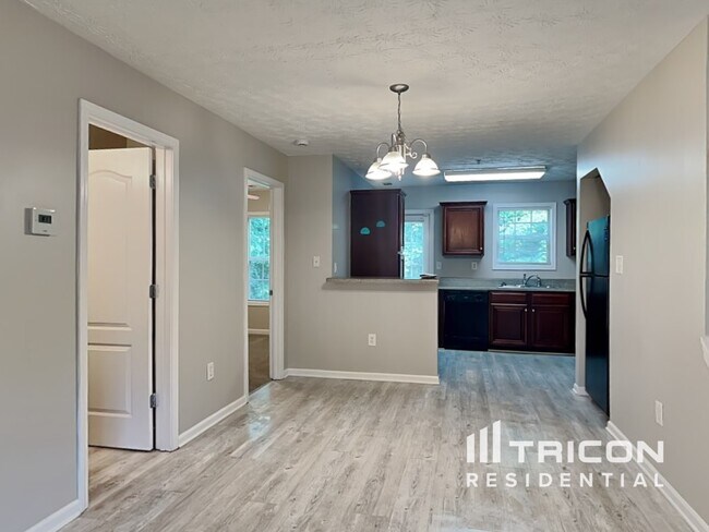 Foto del edificio - 1038 Wedgewood Ct NE