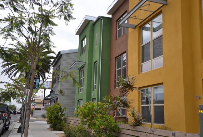 Foto del edificio - 2773 Adams Ave