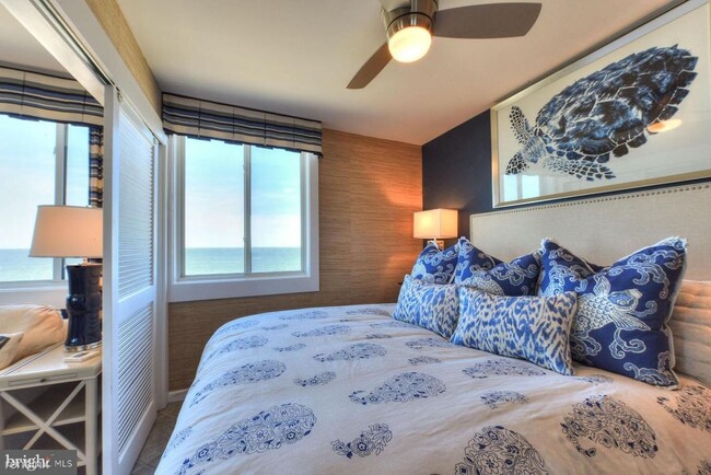 Building Photo - 1 br, 1 bath Condo - 1 Virginia Ave Unit 705