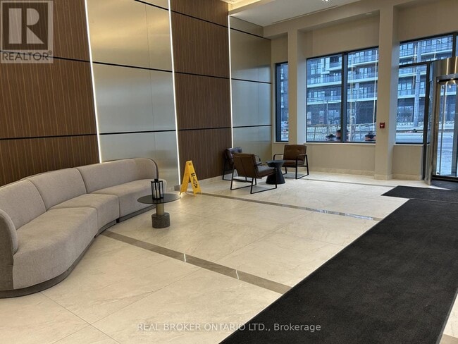 Building Photo - 5105 Hurontario St