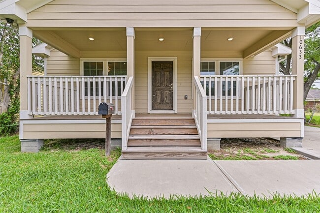 Foto del edificio - 10633 Flaxman St