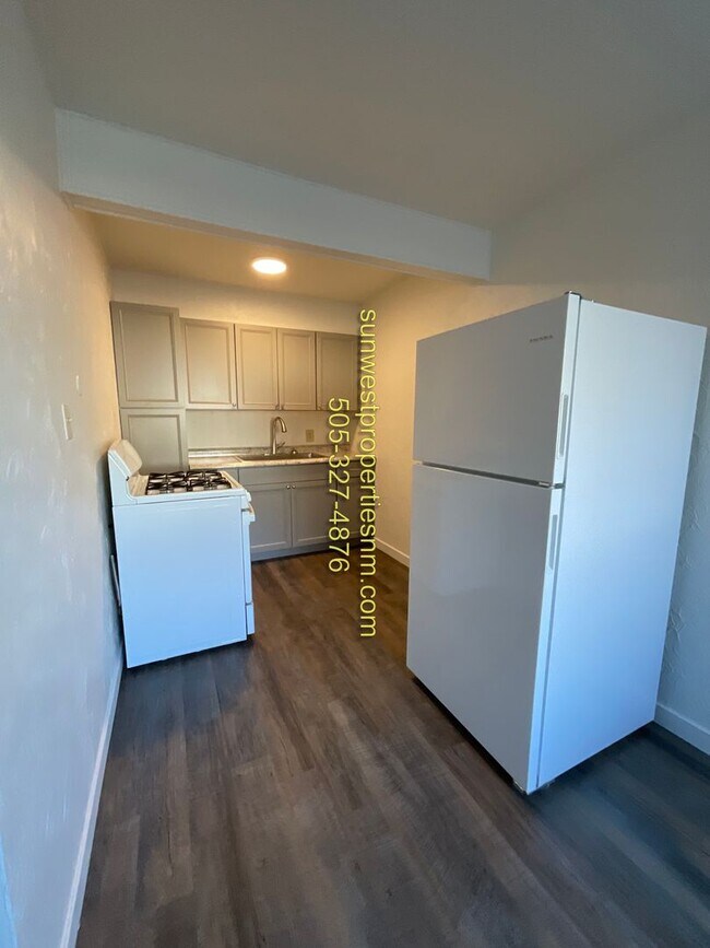 Foto del edificio - 710 N Orchard Ave