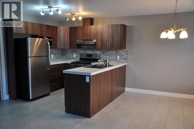 Photo du bâtiment - 11314-11105 105 Ave