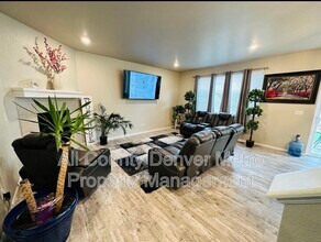 Building Photo - 9342 Salida St