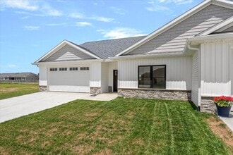 Building Photo - 4621 Eugene Ct