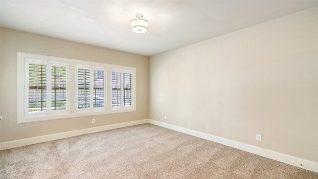 Building Photo - 2191 Helsminster Dr