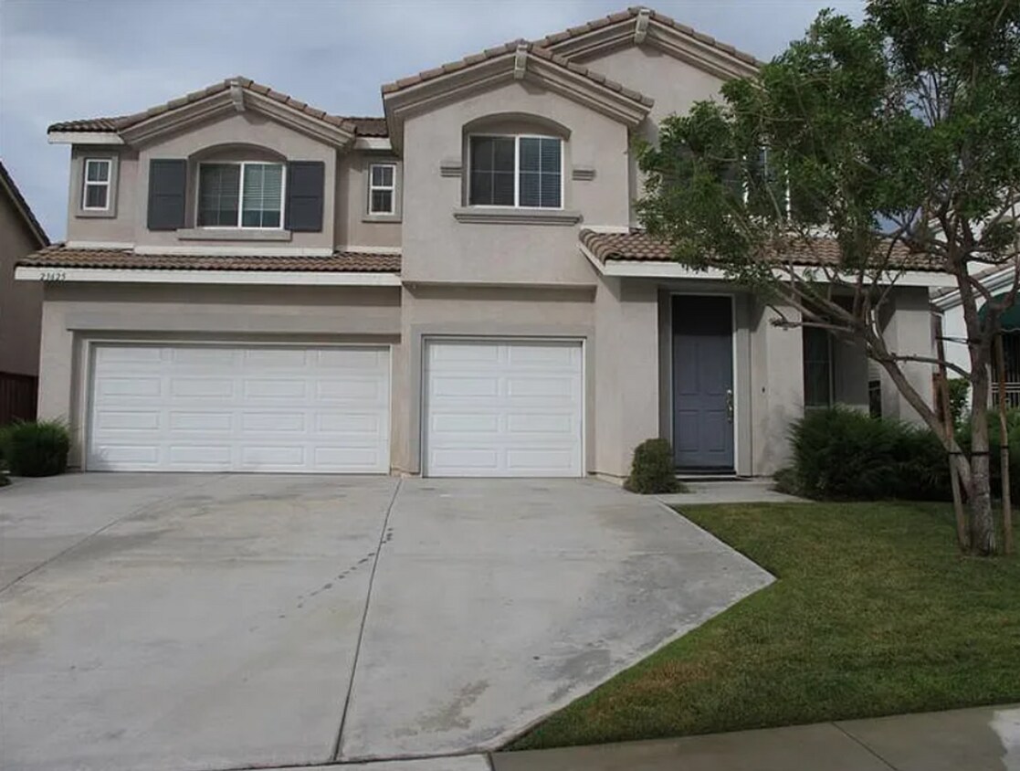 Foto del edificio - Amazing Five Bedroom Home in Murrieta!