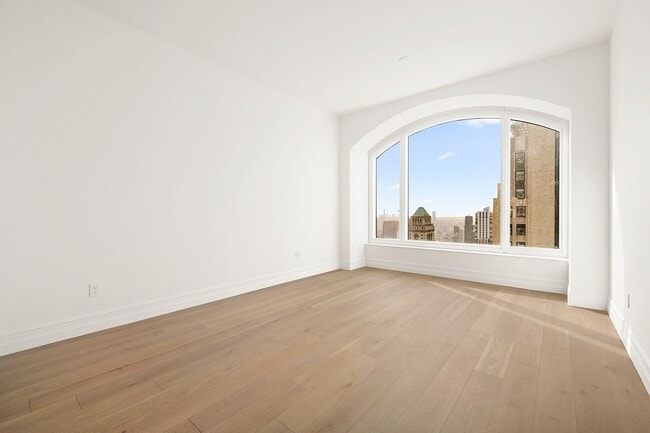 Building Photo - 520 5th Ave